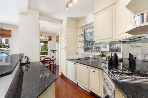 Double Bay Harbour-front Apartment With Stunning Views - Accommodation Port Macquarie 1