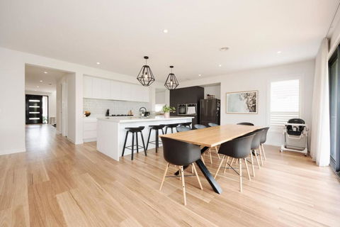 EDEN Spacious Torquay Family Escape - Accommodation Port Macquarie 0