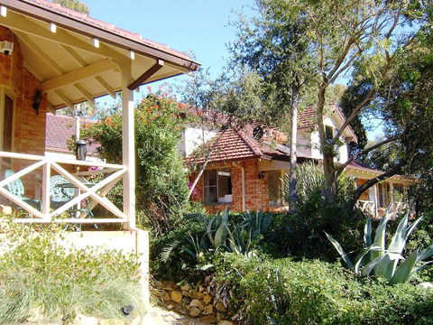 Eleebana Guest House - Accommodation Port Macquarie 1