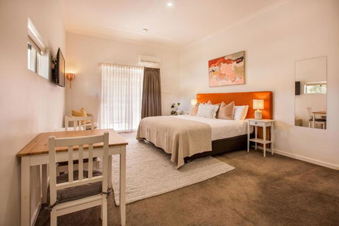 EM Apartments - Accommodation Port Macquarie 3