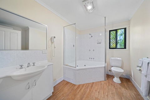 Emerald Motel Apartments - Accommodation Port Macquarie 3