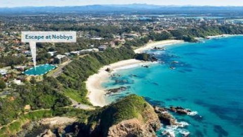 Escape At Nobbys Executive Townhouse 1 74 Pacific Drive - Accommodation Port Macquarie 4
