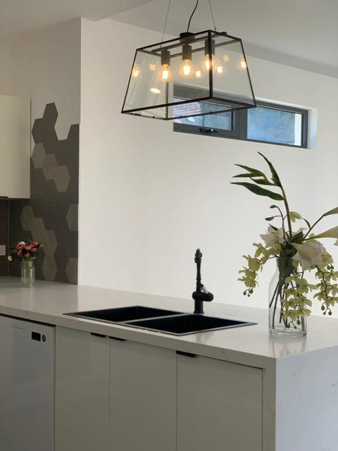 Evies East Retreat With Spa - Accommodation Port Macquarie 1