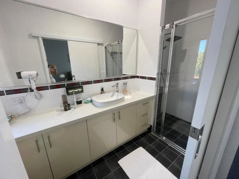 Equitice Spring Moonlight Villa - Accommodation Port Macquarie 2