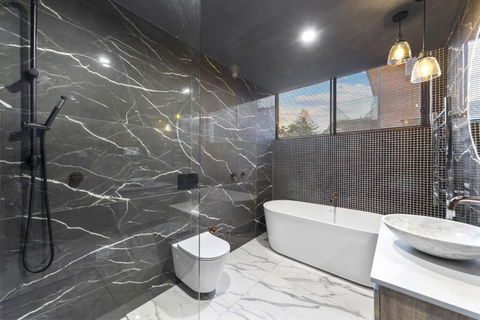 Exquisite Home With Pool & National Park Views - Accommodation Port Macquarie 1