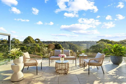 Exquisite Home With Pool & National Park Views - Accommodation Port Macquarie 2