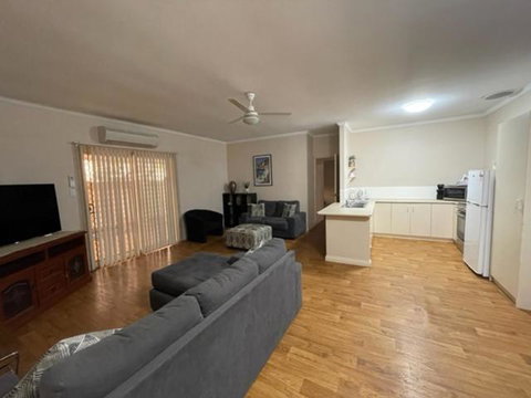 Four Bedroom House On Masters South Hedland - Accommodation Port Macquarie 4
