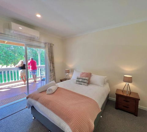 Galbraith Beach Studios - Studio 1 - Accommodation Port Macquarie 4