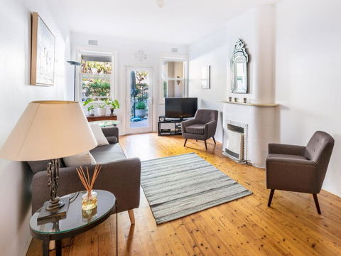 Garden Apartment In The Heart Of Double Bay - Accommodation Port Macquarie 0