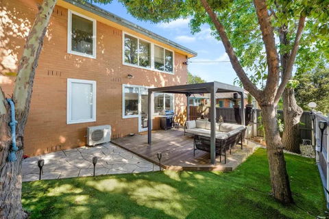 Gardenvale Prize With Private Courtyard Plus Parking - Accommodation Port Macquarie 1
