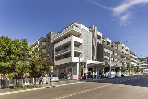 GLAD3 Gladesville Getaway Bright & Contemporary - Accommodation Port Macquarie 3