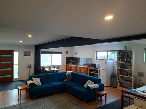 GOLDFIELDS STUDIO APARTMENT, Beaconsfield - Fully Self-contained, Air-conditioning - Accommodation Port Macquarie 2