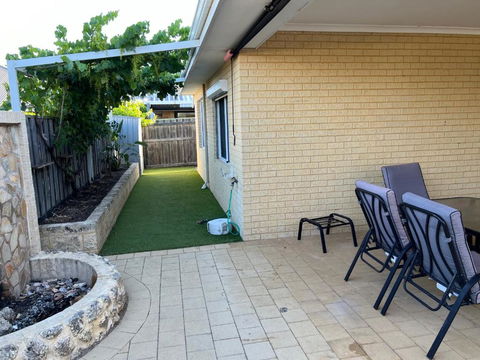 Garrison Cottage - Accommodation Port Macquarie 4