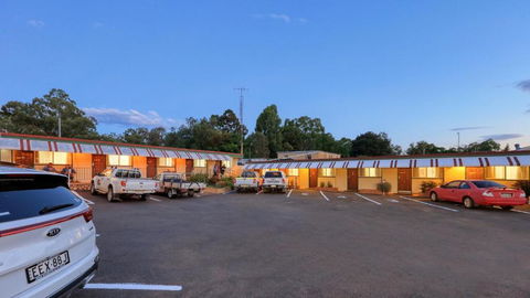 Golden Peak Motel PeakHill - Accommodation Port Macquarie 2