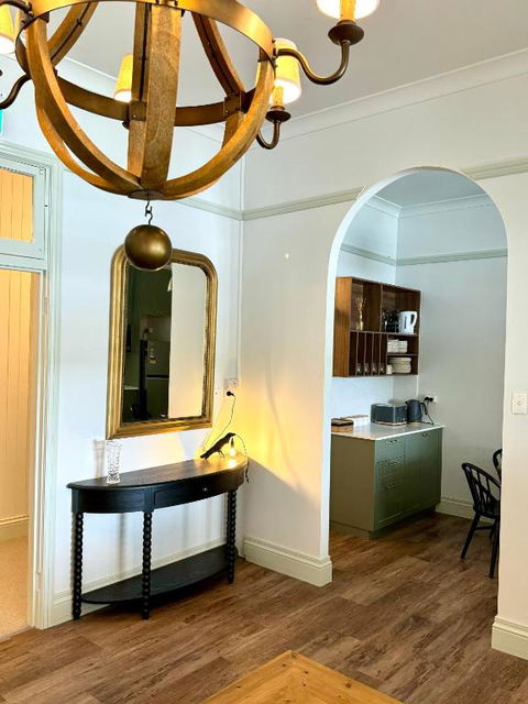 Grand Old Crow Hotel - Accommodation Port Macquarie 3