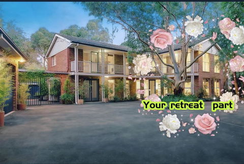 Granny Unit Self Contained Double Storage WIFI POOL PARKING - Accommodation Port Macquarie 0