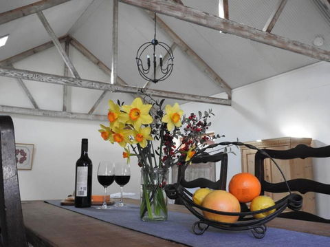 Grape Pickers Cottage - Accommodation Port Macquarie 1