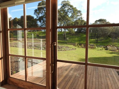 Grape Pickers Cottage - Accommodation Port Macquarie 4