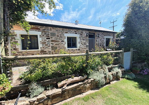 Griffiths Cottage - Accommodation Port Macquarie 0