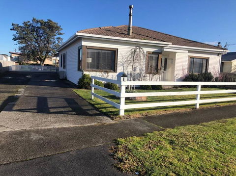 Guesthouse On Grant Street - Accommodation Port Macquarie 2