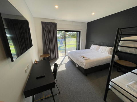 Harden Country Club Motel - Accommodation Port Macquarie 3