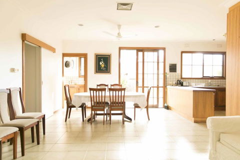 Hawthorn Holiday House - Accommodation Port Macquarie 0