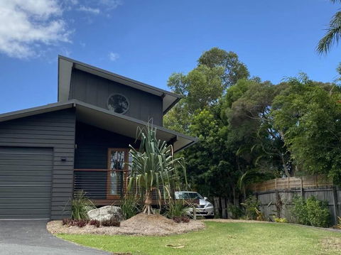 Hilltop Woods Noosa - Accommodation Port Macquarie 1