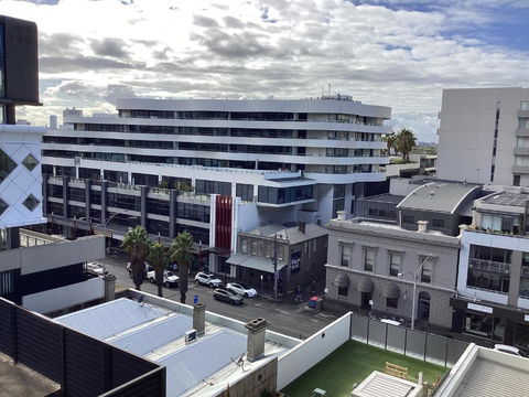 In The Heart Of Port Melbourne - Accommodation Port Macquarie 3
