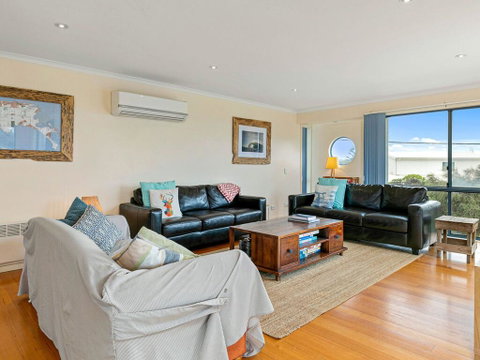 Adnajur - Accommodation Port Macquarie 2