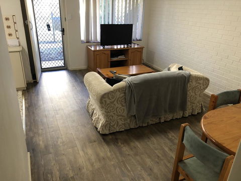 Affordable Comfortable Inglewood Apartment+Pool - Accommodation Port Macquarie 1