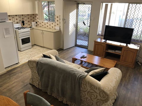 Affordable Comfortable Inglewood Apartment+Pool - Accommodation Port Macquarie 3