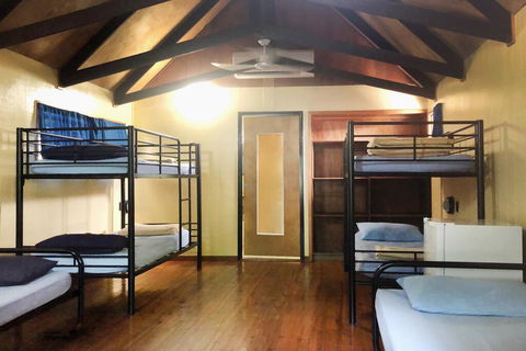 Airlie Beach Magnums - Accommodation Port Macquarie 1