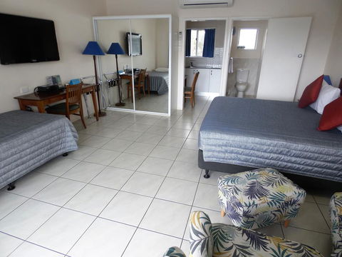 Airlie Court Units - Accommodation Port Macquarie 1