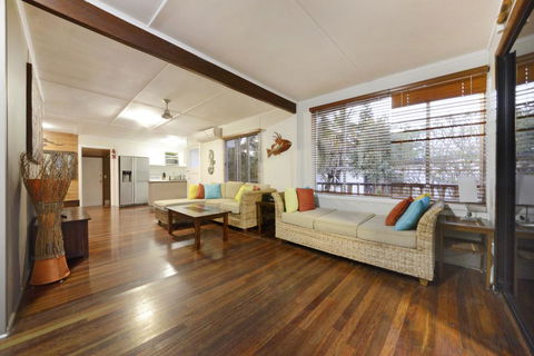 Airlie Getaway - Airlie Beach - Accommodation Port Macquarie 3