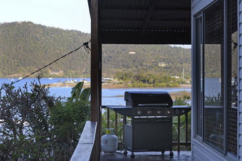 Airlie Getaway - Airlie Beach - Accommodation Port Macquarie 1