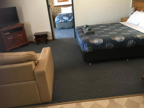 Airport Whyalla Motel - Accommodation Port Macquarie 1
