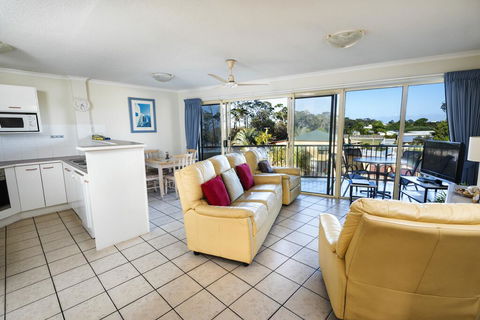 Alexander Beachfront Apartments - Accommodation Port Macquarie 2