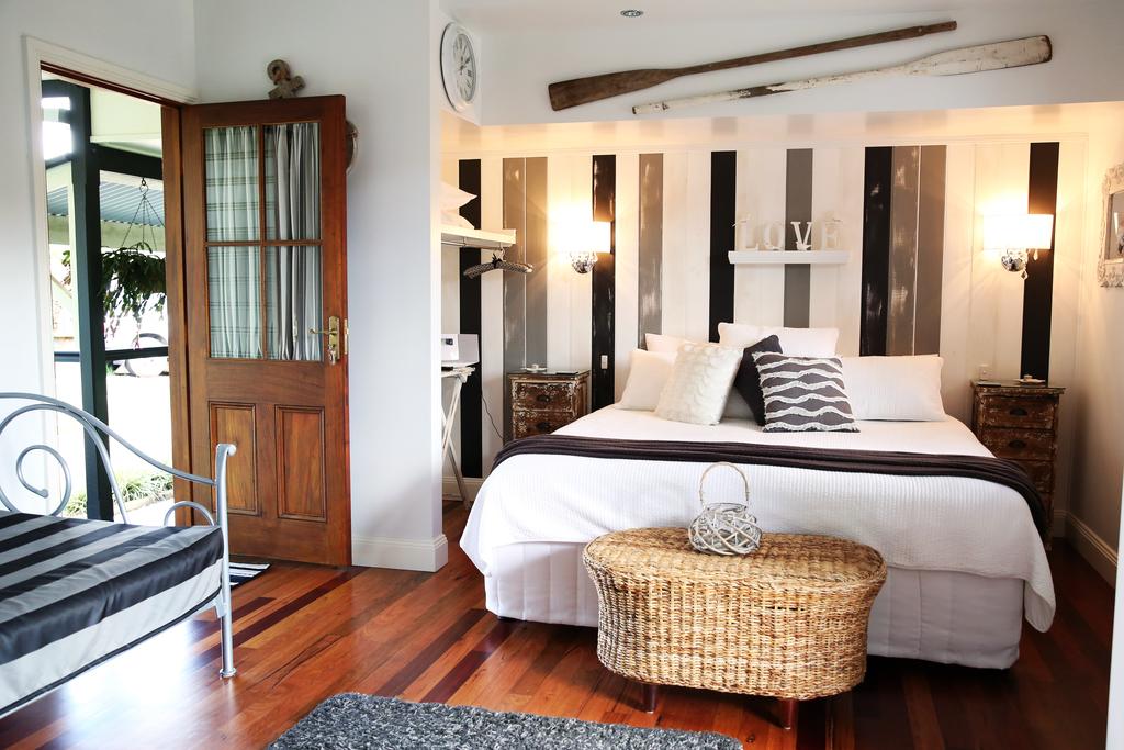 Flaxton QLD Accommodation Port Macquarie