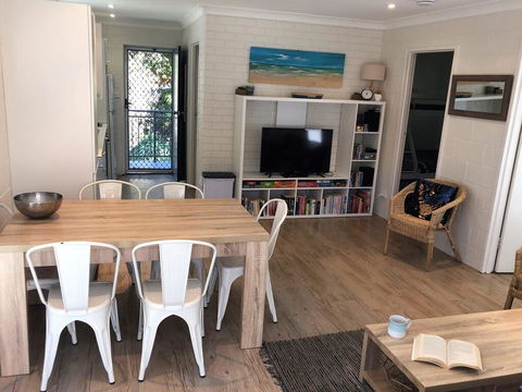 ALOHA AT BLUEYS - Accommodation Port Macquarie 0