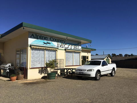 Alpine Country Motel - Accommodation Port Macquarie 1