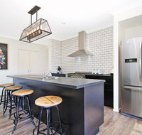 Alpine Knights Stylish Luxury - Accommodation Port Macquarie