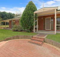 Alpine Mist - Spacious 5 bedroom home - Accommodation Port Macquarie