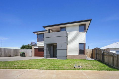 Alyxia Escape 15 - Accommodation Port Macquarie 1