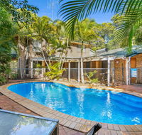 Amaroo - Rainbow Shores Room for everyone and walk to beach - Accommodation Port Macquarie