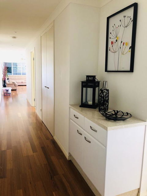 Amazing Apartment Ocean Views And Hot Tub On Balcony - Coolangatta - Accommodation Port Macquarie 3