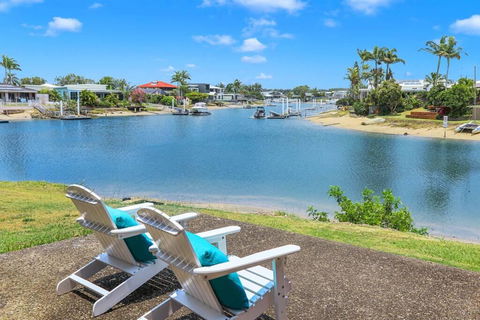 Amazing Modern Apartment On The Canal - Accommodation Port Macquarie 1