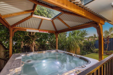 Anaheim House2 North By Getastay - Accommodation Port Macquarie 0