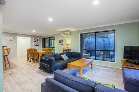 Anaheim House2 North By Getastay - Accommodation Port Macquarie 3