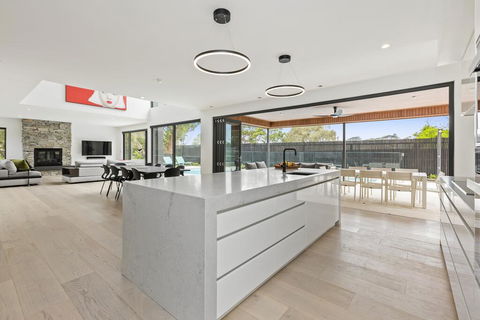 ANCHORAGE - MOUNT MARTHA - Accommodation Port Macquarie 1
