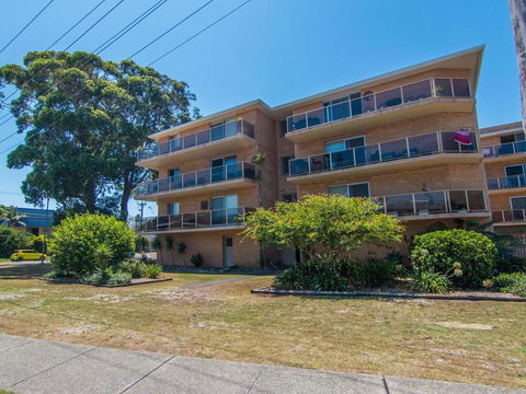 Anchorage 2, With Water Views - Accommodation Port Macquarie 3